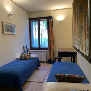  Apartment Artistico - Artistic Flat In Front Of Guggenheim Collection Italy