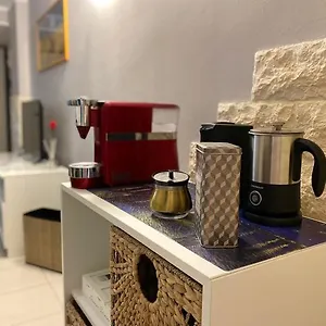 iris-apartment-bari.barihotels.org/
